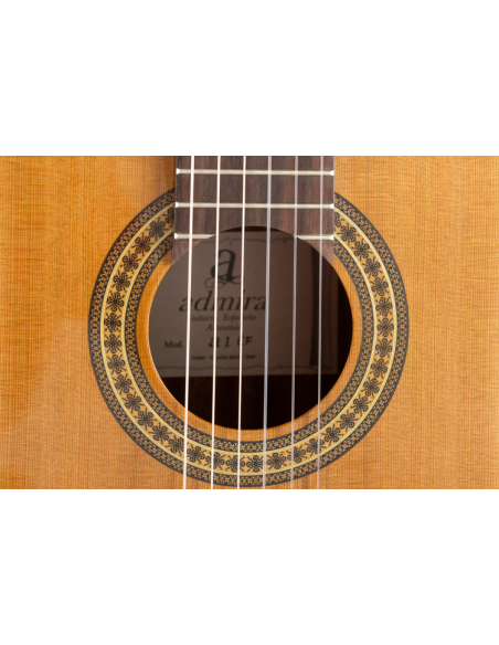 Admira A1 ELECTRIFICADA FISHMAN SERIE ARTESANIA